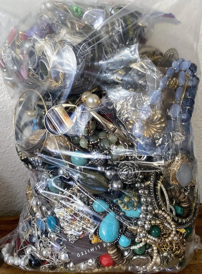 Jewelry Surprise Box – Earrings, Necklaces & More
